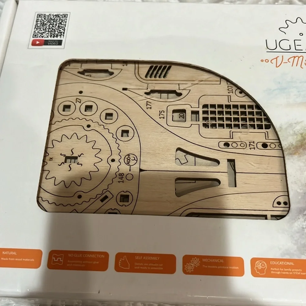 U Gears V Models Roadster‎ VM-01, new and sealed